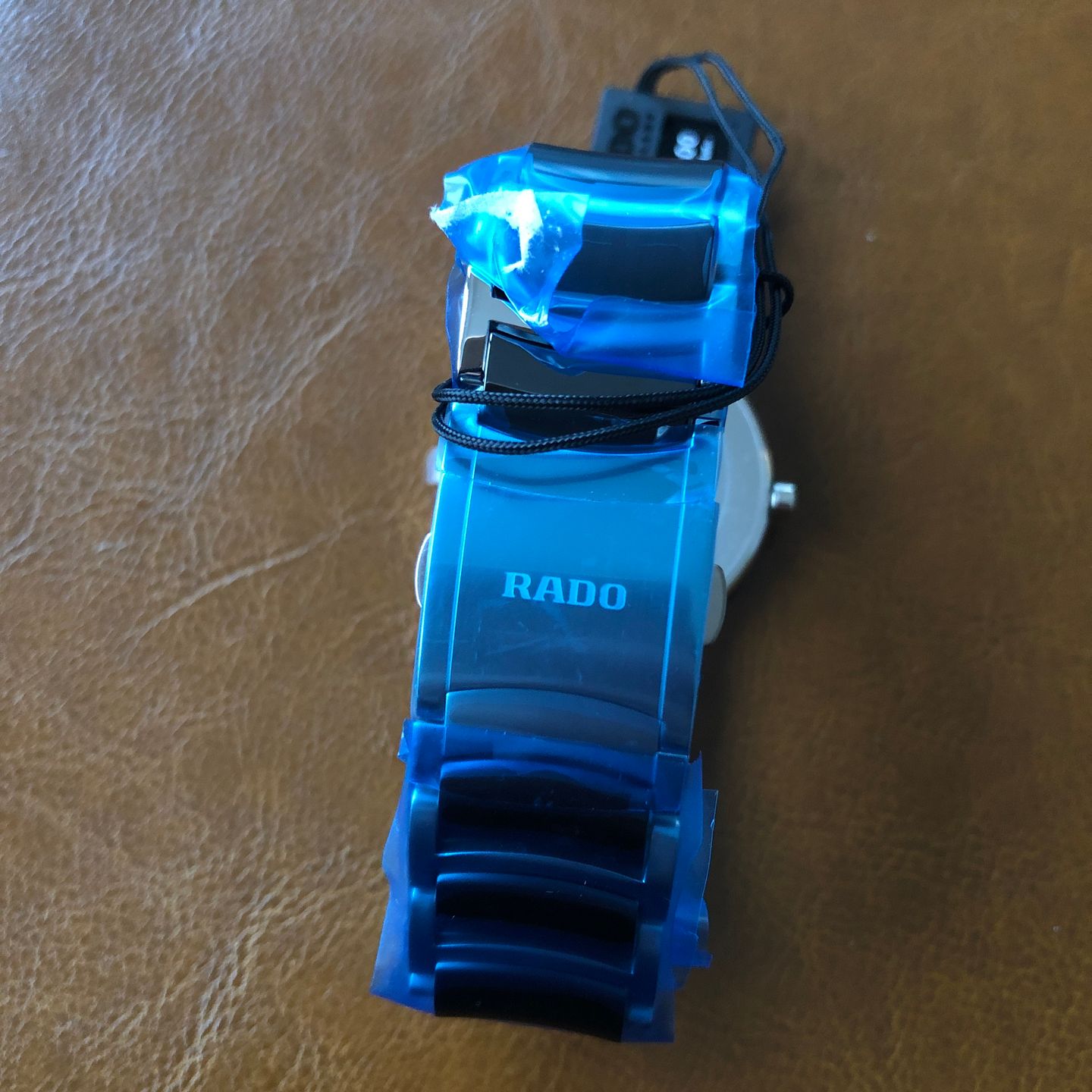 Rado Centrix R30934712 (2022) - Black dial 42 mm Steel case (2/8)