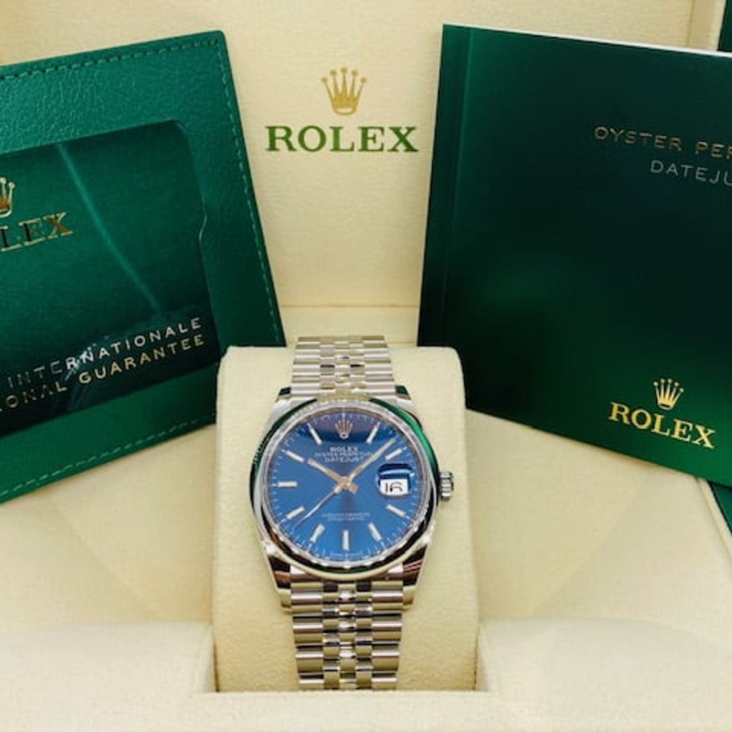 Rolex Datejust 36 126200 (2021) - Blauw wijzerplaat 36mm Staal (7/7)