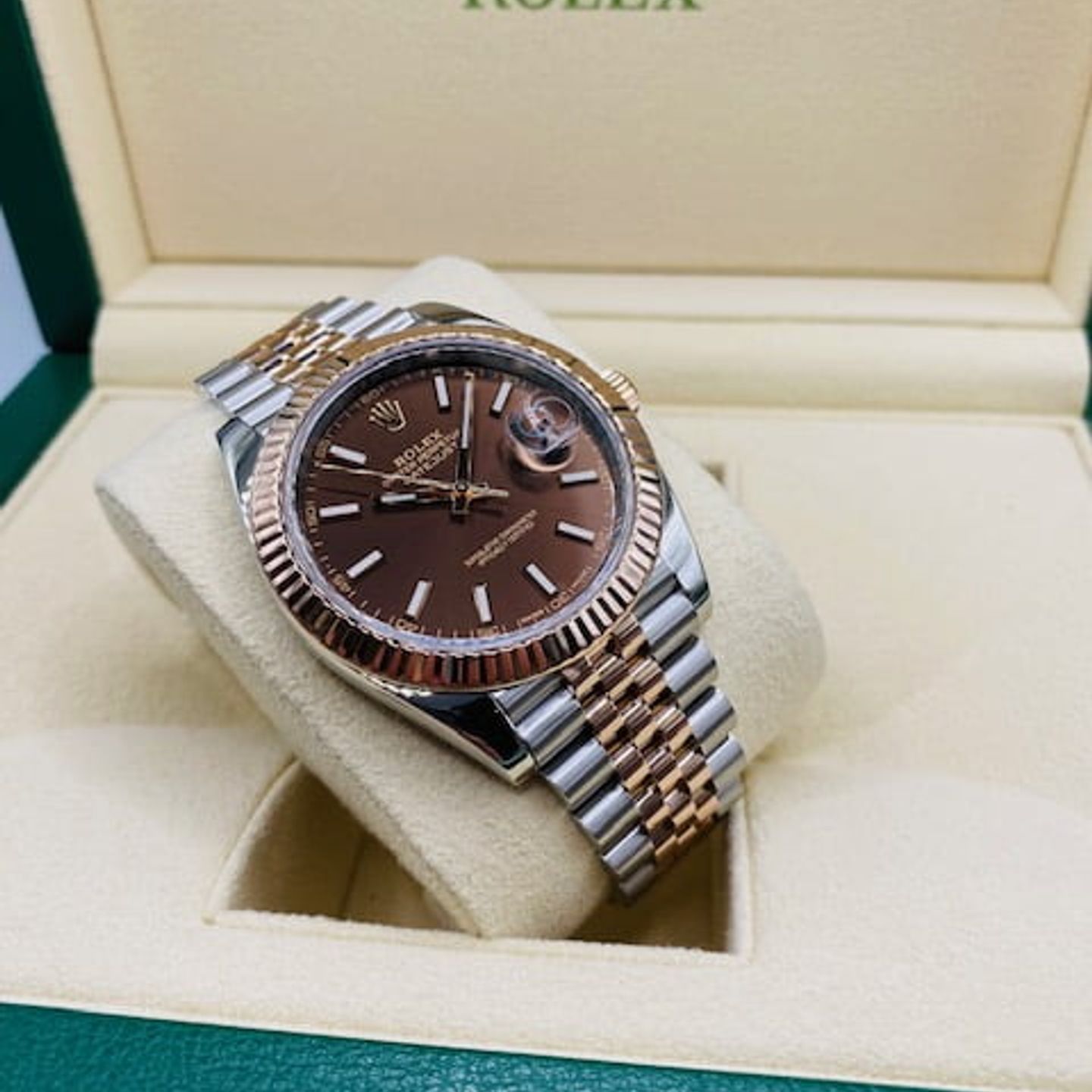 Rolex Datejust 41 126331 (2022) - Brown dial 41 mm Gold/Steel case (5/5)