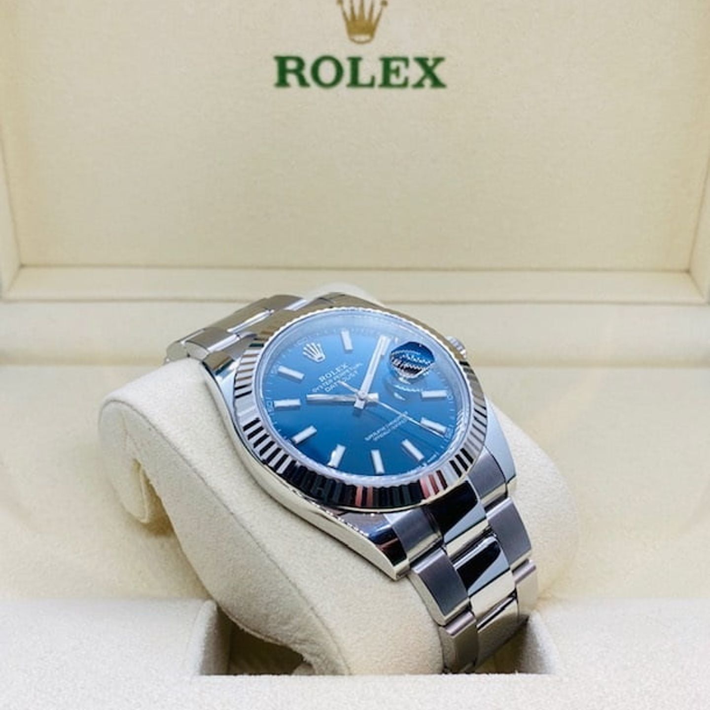 Rolex Datejust 41 126334 (2023) - Blue dial 41 mm Steel case (1/3)