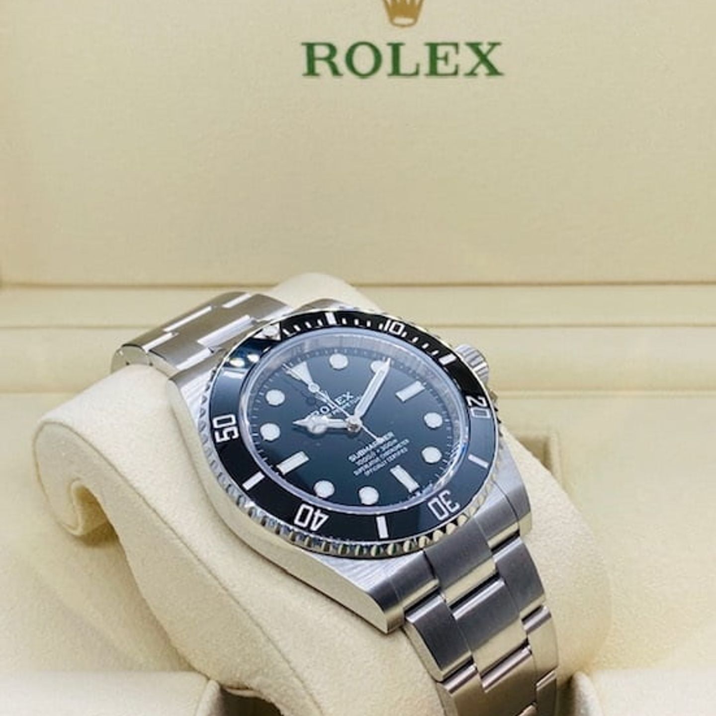 Rolex Submariner No Date 124060 (2022) - Black dial 41 mm Steel case (5/8)