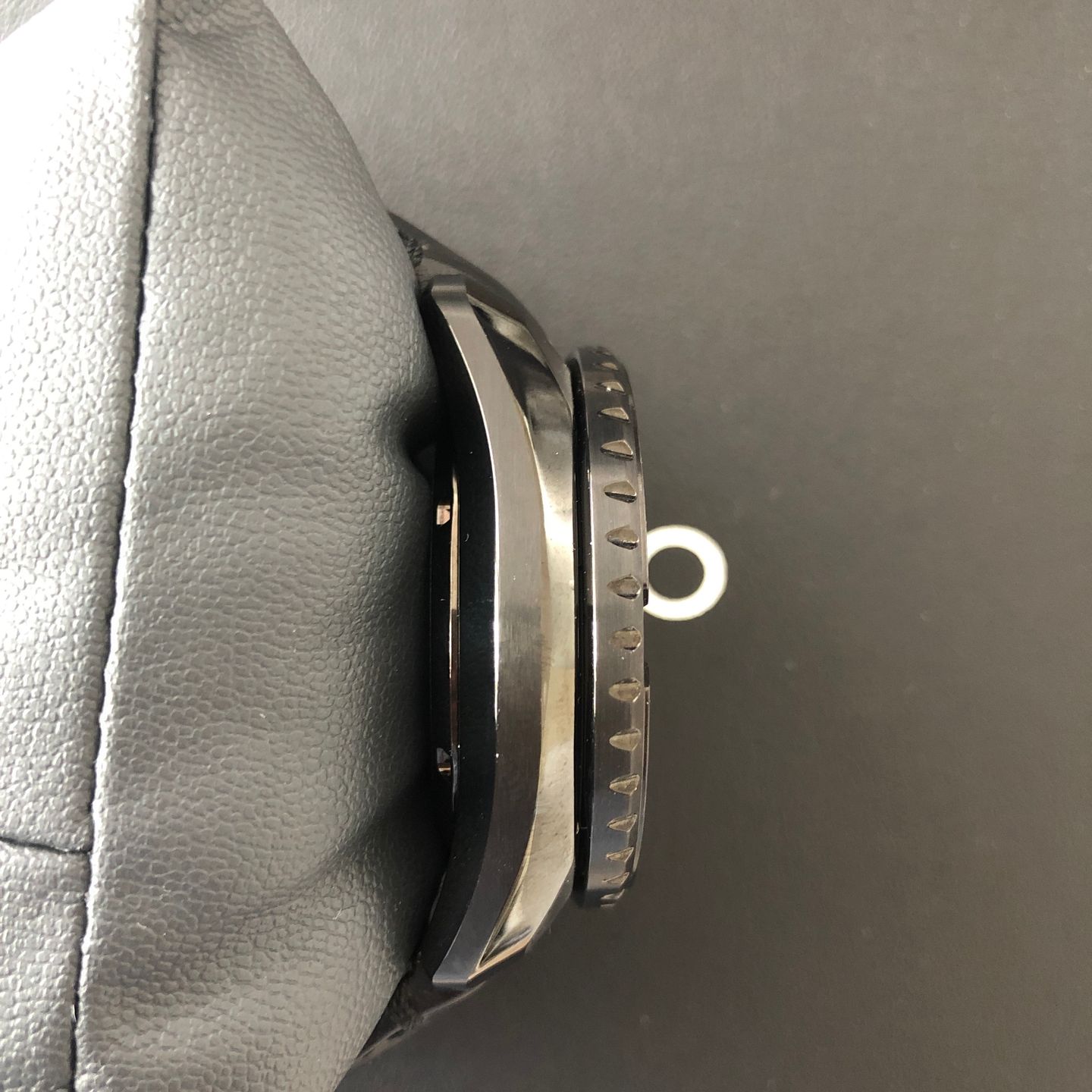 Seiko Prospex SNR027J1 (2022) - Black dial 45 mm Titanium case (6/6)