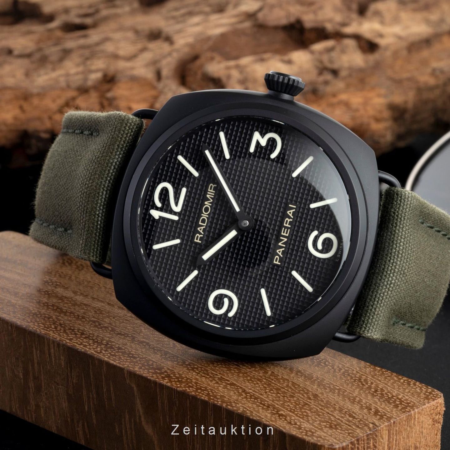 Panerai Radiomir PAM00643 (Onbekend (willekeurig serienummer)) - Zwart wijzerplaat 45mm Staal (2/8)