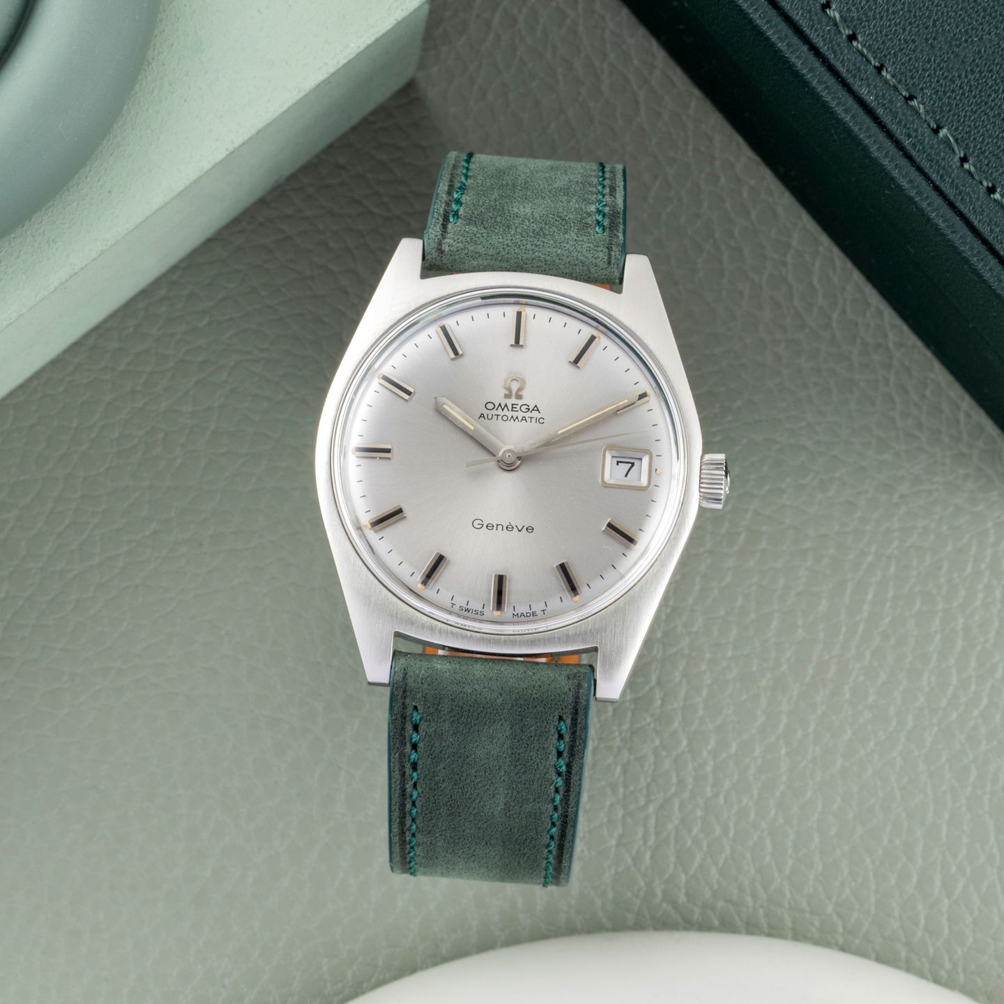 Omega Genève 166.041 - (1/8)