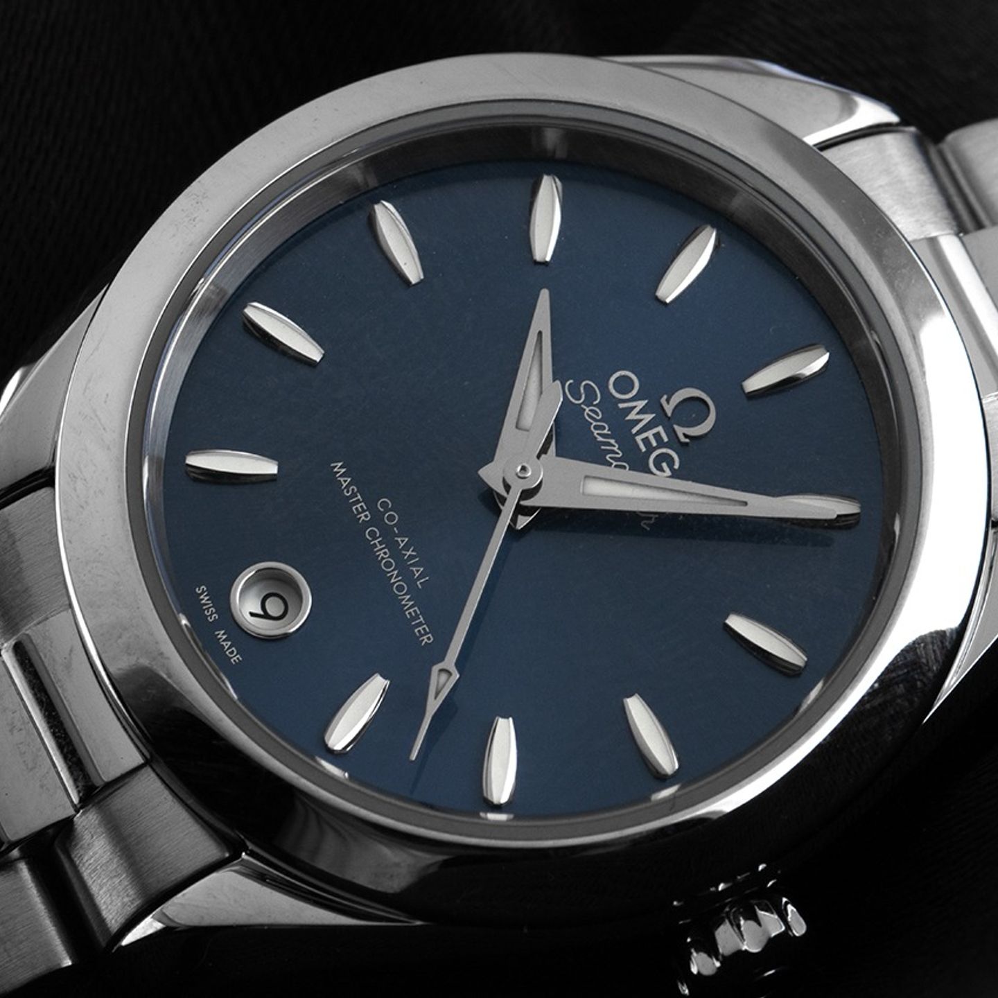 Omega Seamaster Aqua Terra 220.10.30.20.03.001 (2025) - Blue dial 30 mm Steel case (3/7)