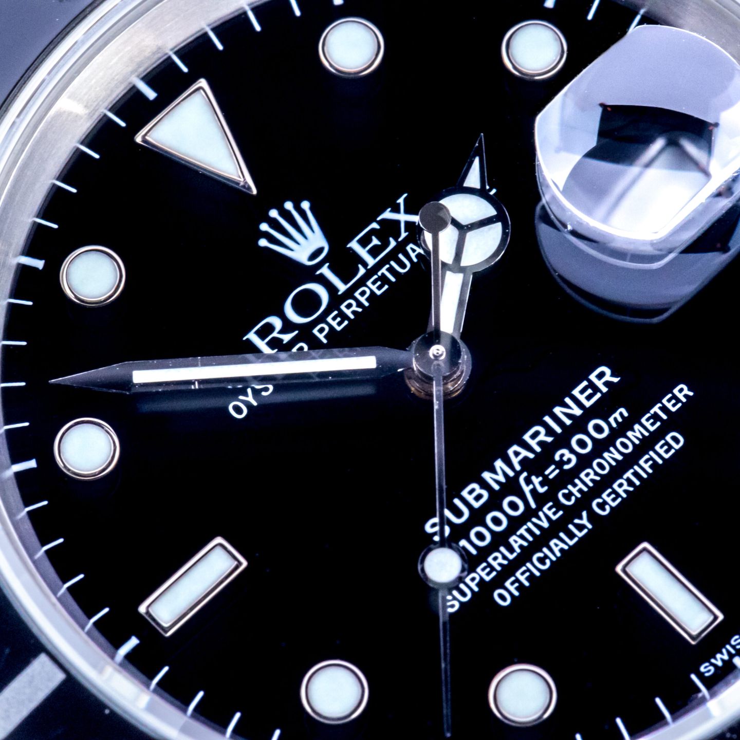 Rolex Submariner Date 16610 (1999) - Black dial 40 mm Steel case (2/8)