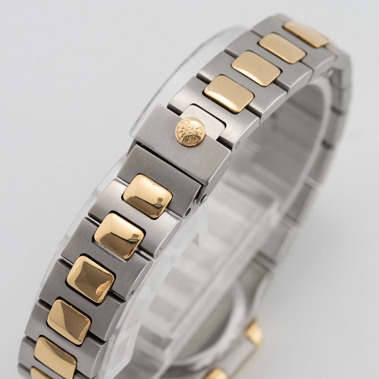 Patek Philippe Nautilus 4700/001 - (4/8)