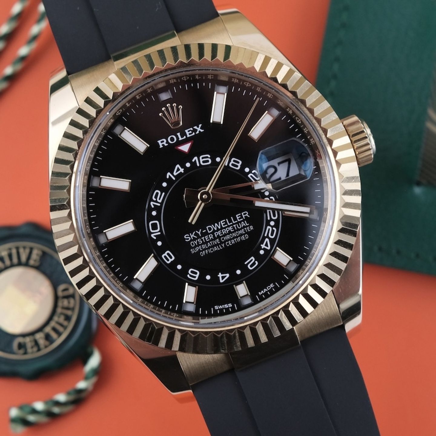 Rolex Sky-Dweller 326238 (2021) - 42 mm Yellow Gold case (1/8)