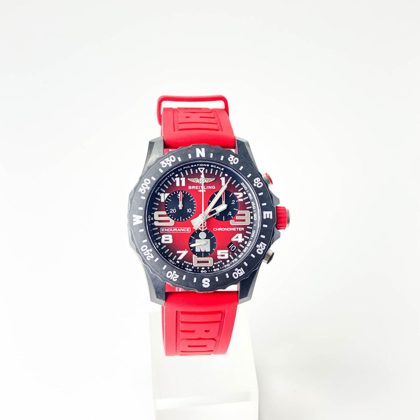 Breitling Endurance Pro X823109A1K1S1 (2023) - Red dial 44 mm Steel case (1/5)
