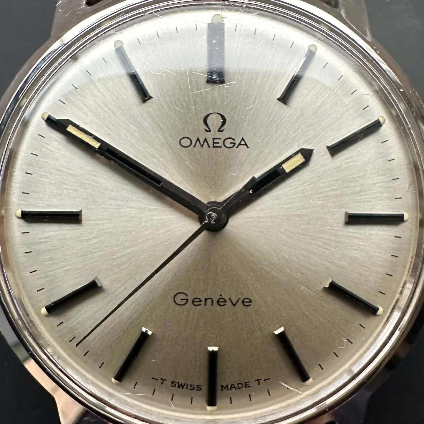 Omega Genève 135.070 (1970) - White dial 35 mm Steel case (8/8)