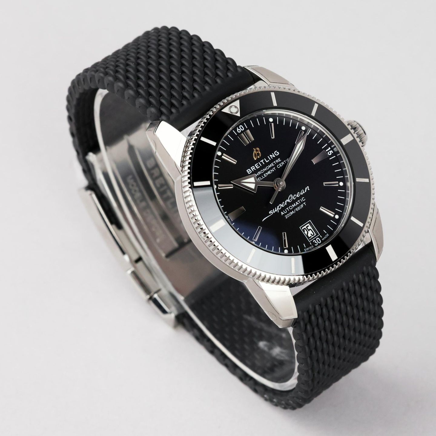 Breitling Superocean Heritage II 42 AB2010 (2025) - 42 mm Steel case (2/8)
