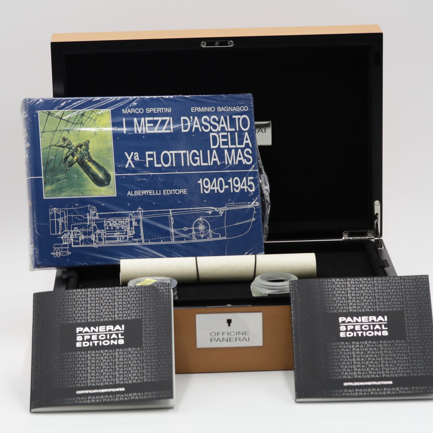 Panerai Luminor 1950 PAM01372 (2024) - Black dial 40 mm Steel case (8/8)