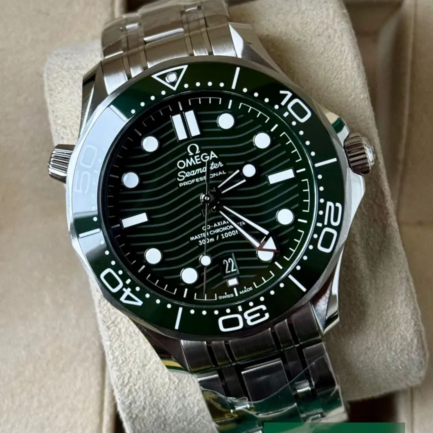 Omega Seamaster Diver 300 M 210.30.42.20.10.001 - (1/7)