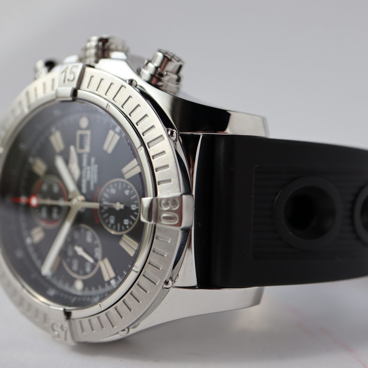 Breitling Super Avenger A13370 (2009) - 48mm Staal (3/8)