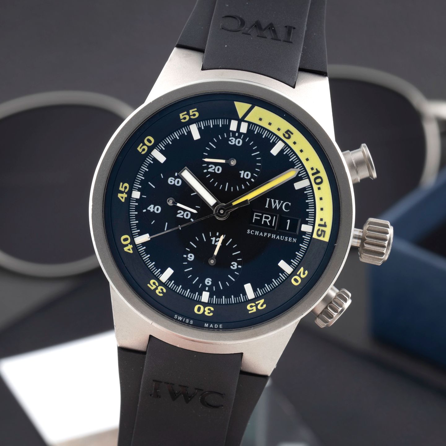 IWC Aquatimer Chronograph IW371918 (Unknown (random serial)) - Black dial 42 mm Titanium case (3/8)