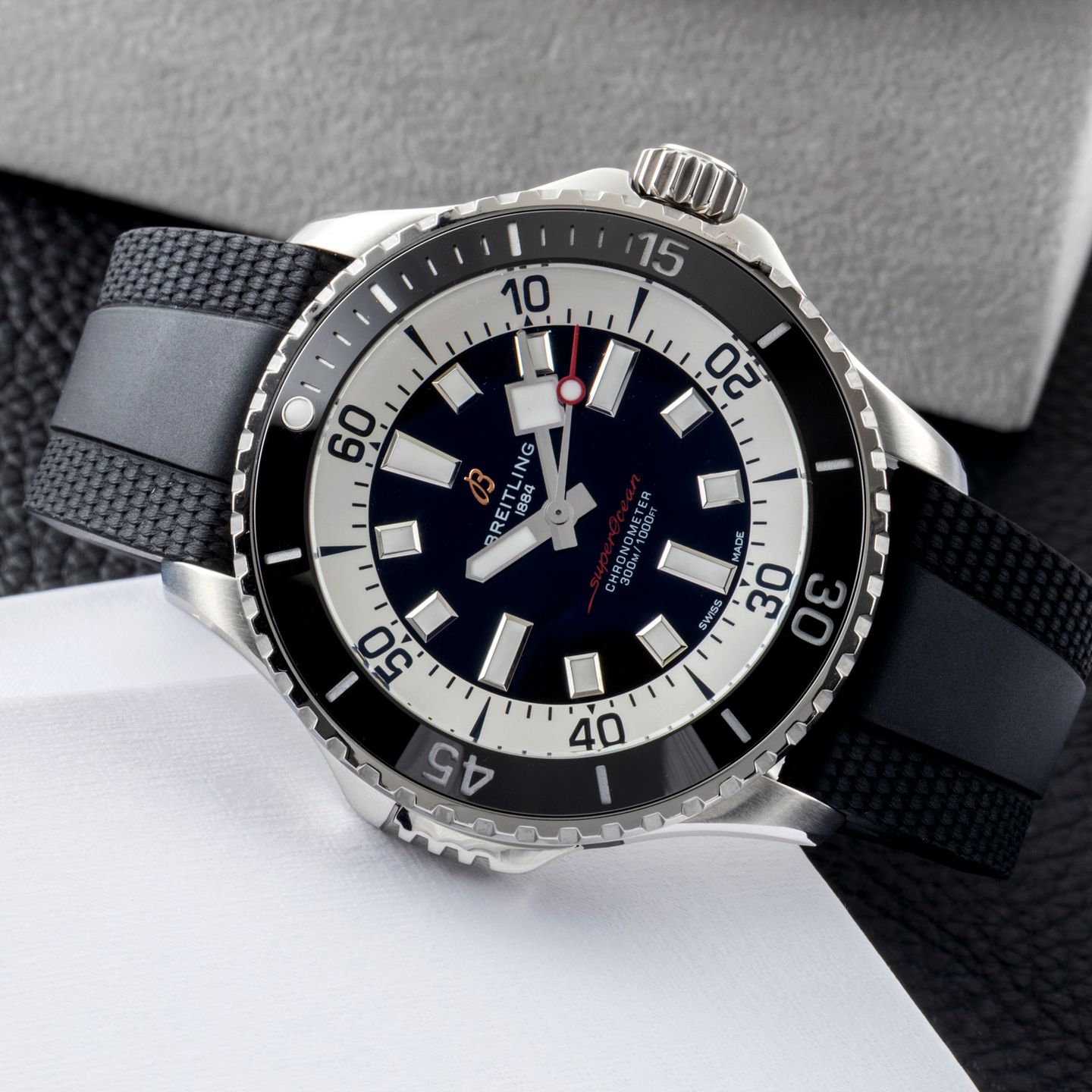 Breitling Superocean A17378211B1S1 (Unknown (random serial)) - Black dial 46 mm Steel case (2/8)