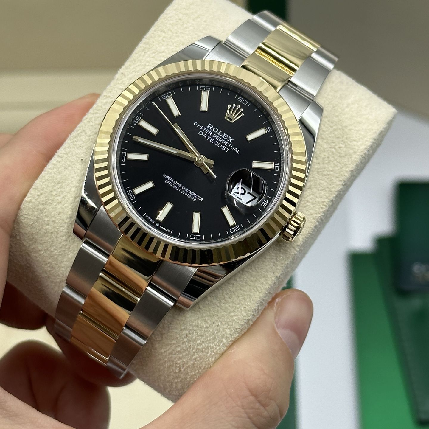 Rolex Datejust 41 126333 (Unknown (random serial)) - Black dial 41 mm Gold/Steel case (7/8)