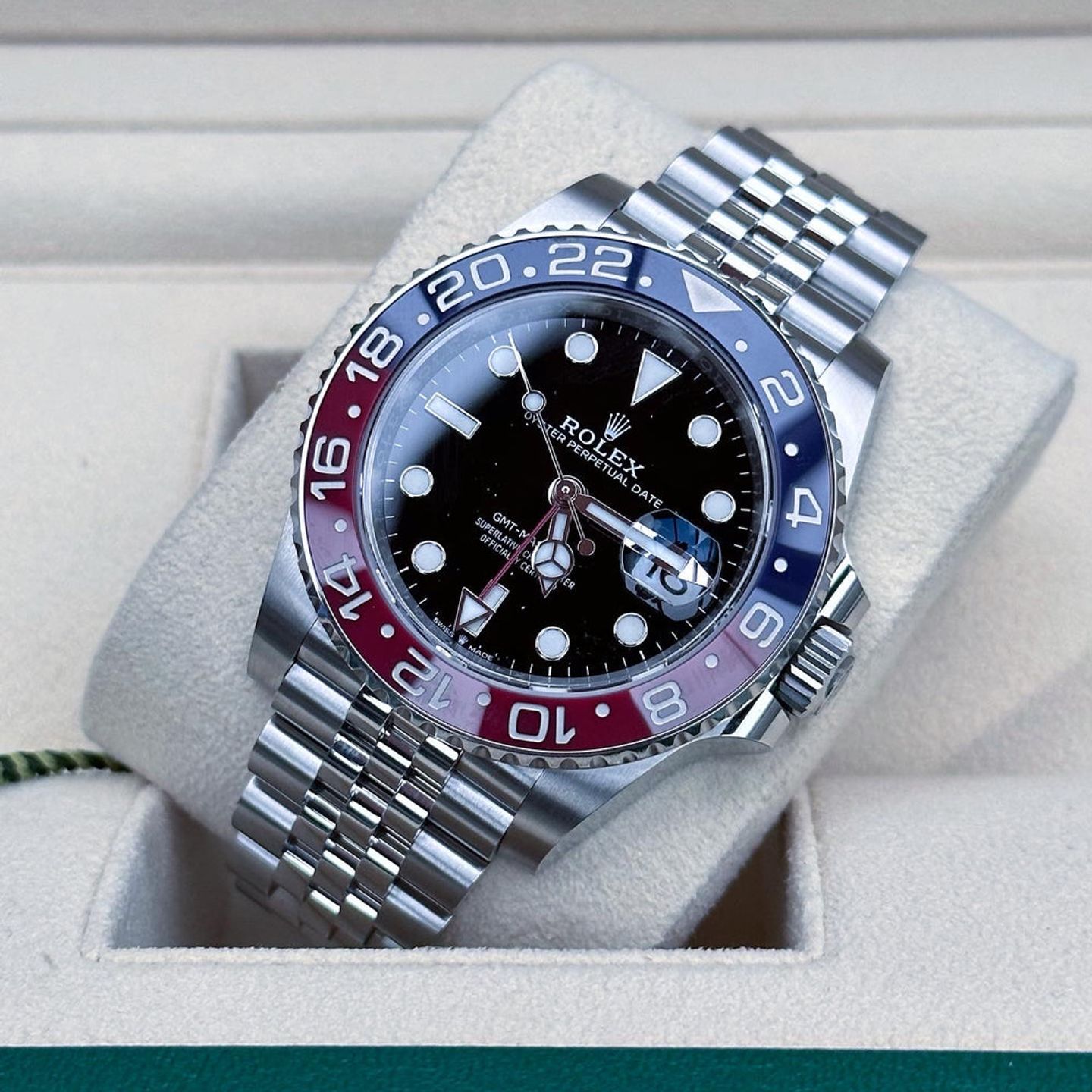 Rolex GMT-Master II 126710BLRO - (2/8)