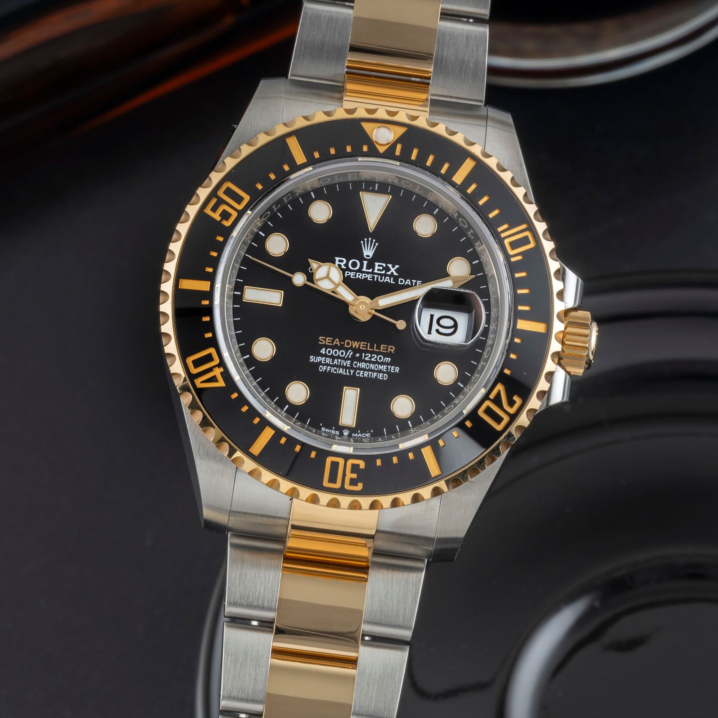 Rolex Sea-Dweller 126603 (Unknown (random serial)) - Black dial 43 mm Gold/Steel case (3/8)