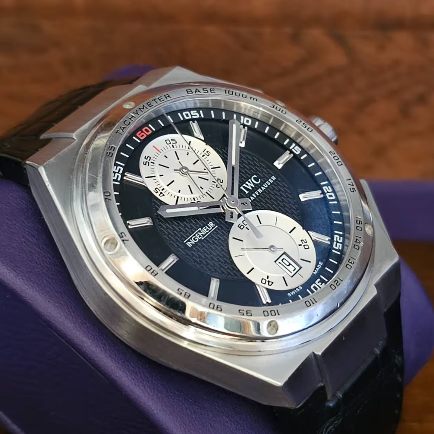 IWC Big Ingenieur Chronograph IW378401 (2009) - Black dial 45 mm Steel case (4/4)