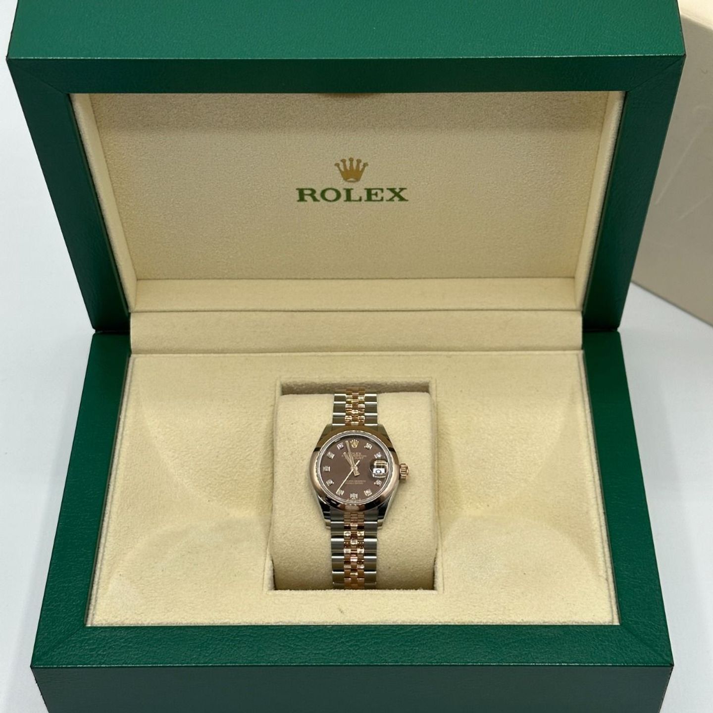 Rolex Lady-Datejust 279161 (2024) - Bruin wijzerplaat 28mm Staal (4/8)