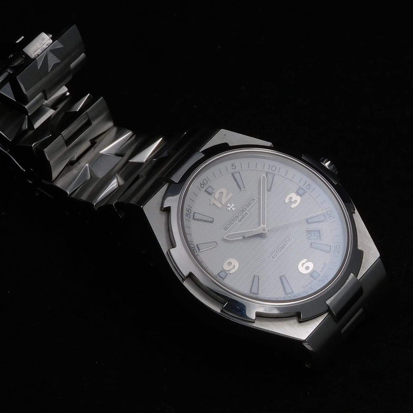 Vacheron Constantin Overseas 47040 - (2/7)