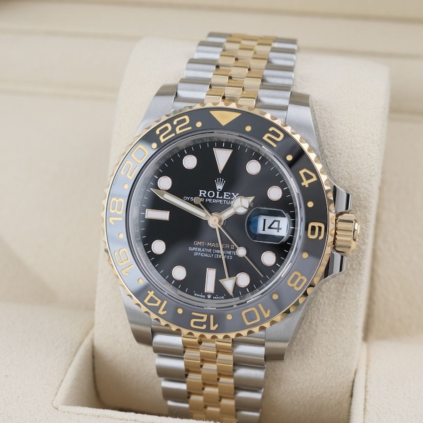 Rolex GMT-Master II 126713GRNR - (2/8)