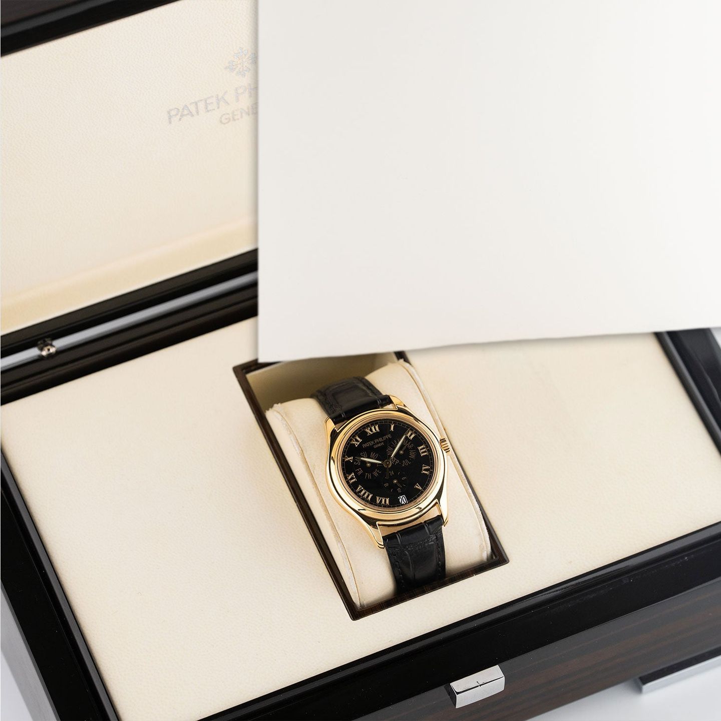 Patek Philippe Annual Calendar 5035J (Unknown (random serial)) - Black dial 37 mm Yellow Gold case (8/8)