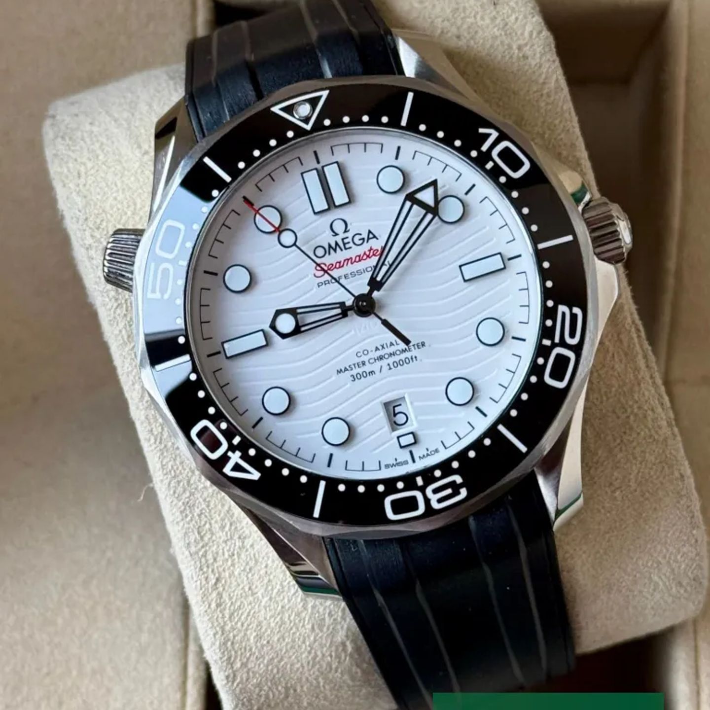 Omega Seamaster Diver 300 M 210.32.42.20.04.001 - (1/7)
