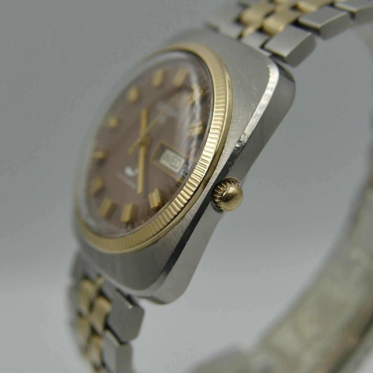 Bulova Vintage Unknown (Onbekend (willekeurig serienummer)) - Bruin wijzerplaat Onbekend Onbekend (14/16)