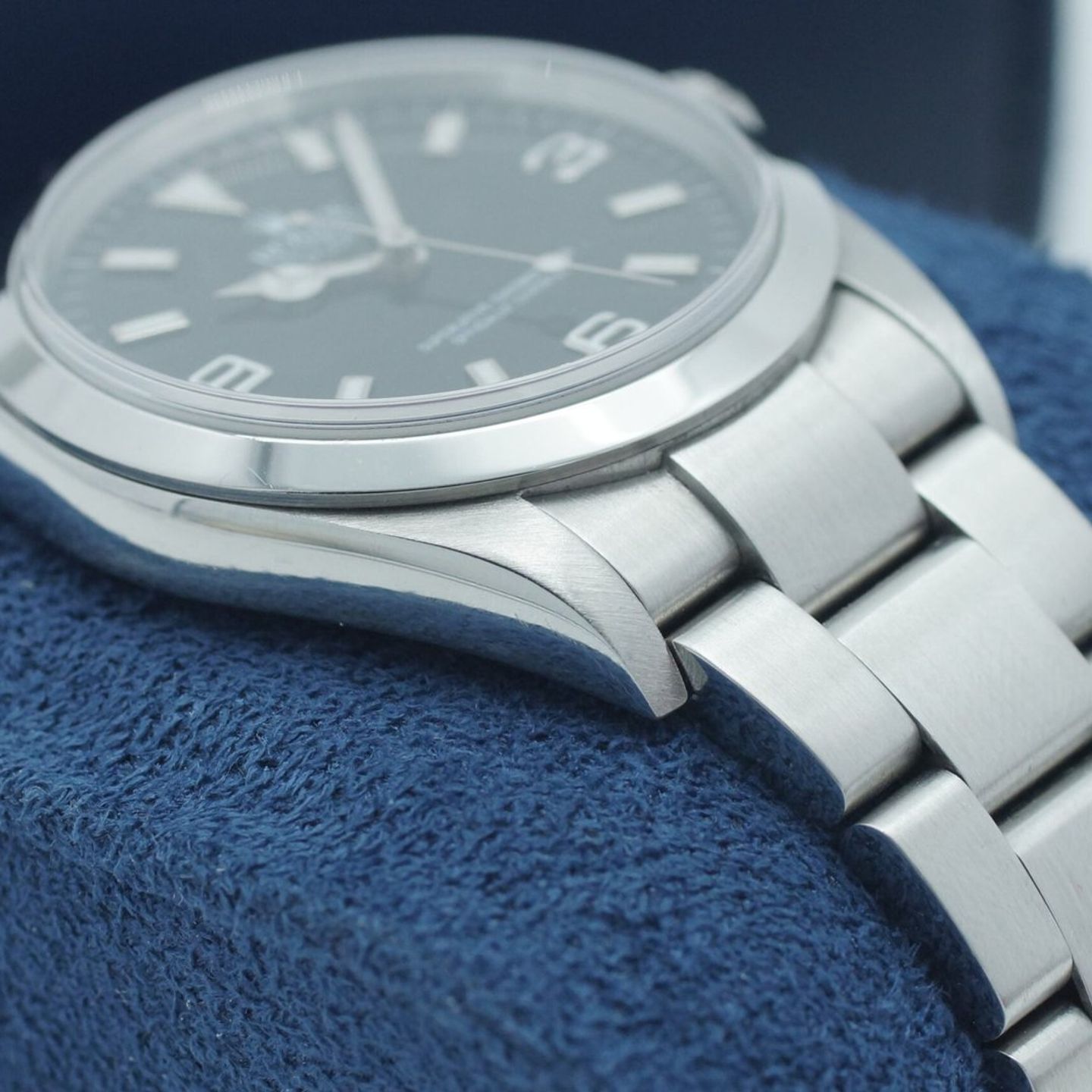 Rolex Explorer 114270 (2005) - Black dial 36 mm Steel case (6/8)