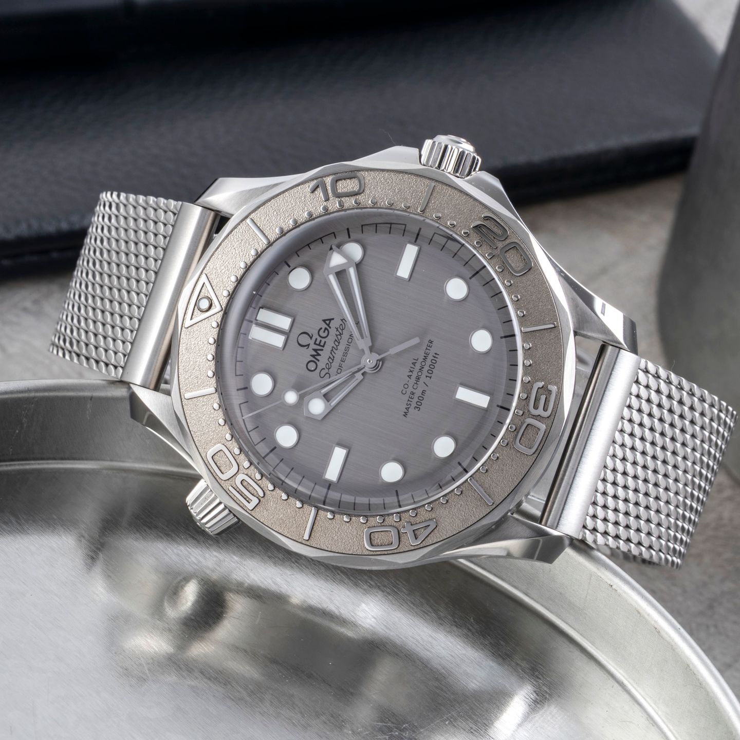 Omega Seamaster Diver 300 M 210.30.42.20.06.002 - (2/8)