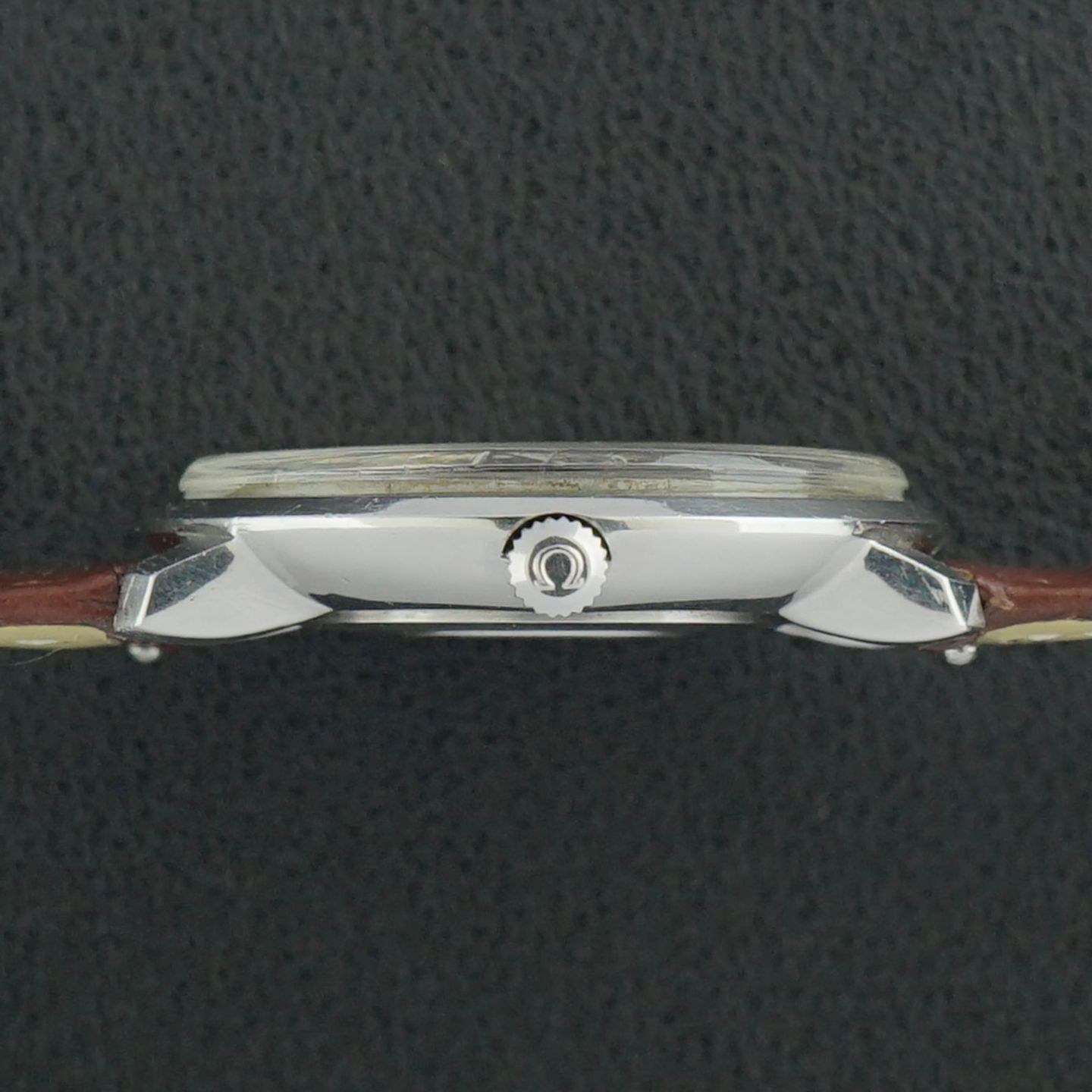 Omega De Ville 111.0107 (1973) - Silver dial 33 mm Steel case (4/8)