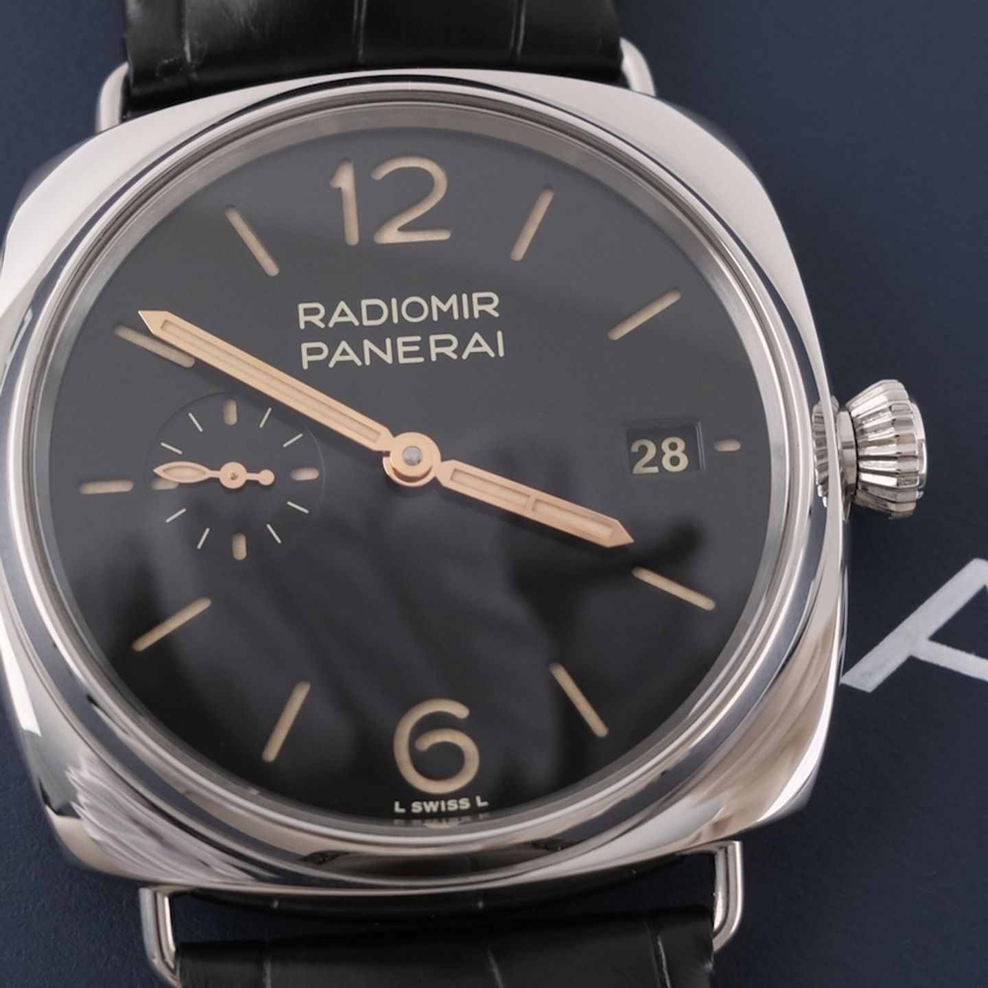 Panerai Radiomir PAM01294 (2024) - Zwart wijzerplaat 40mm Staal (3/8)