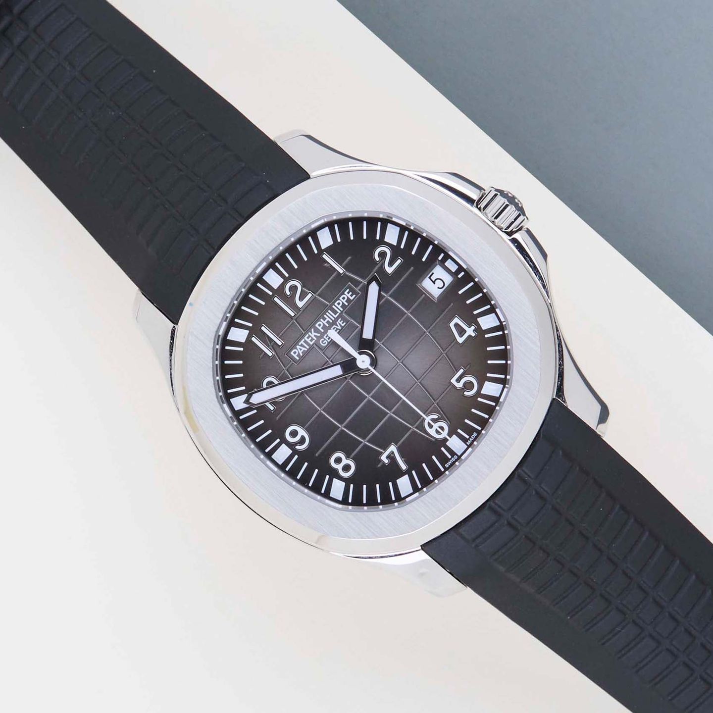 Patek Philippe Aquanaut 5167/1A-001 (2022) - Black dial 40 mm Steel case (1/8)