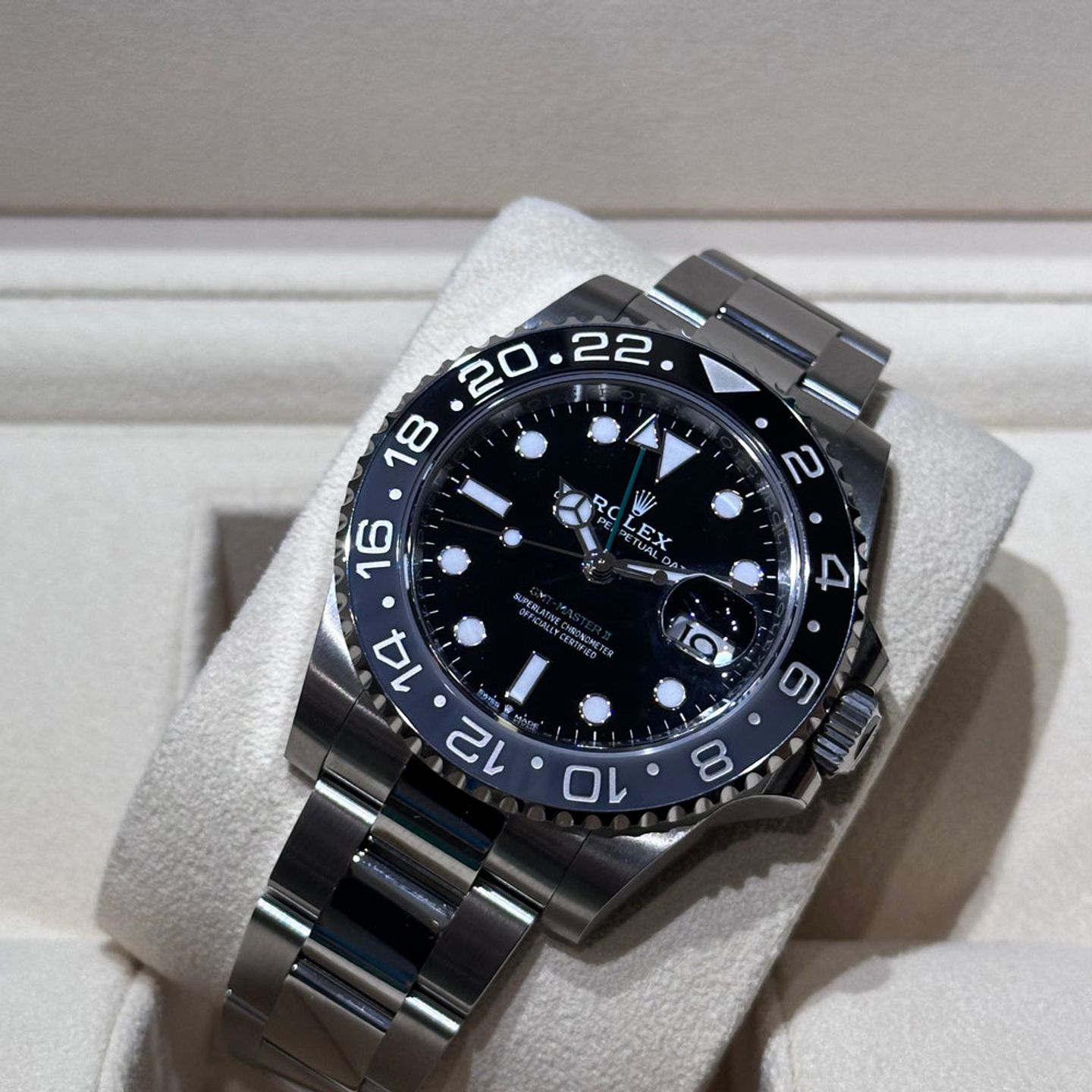 Rolex GMT-Master II 126710GRNR - (2/3)