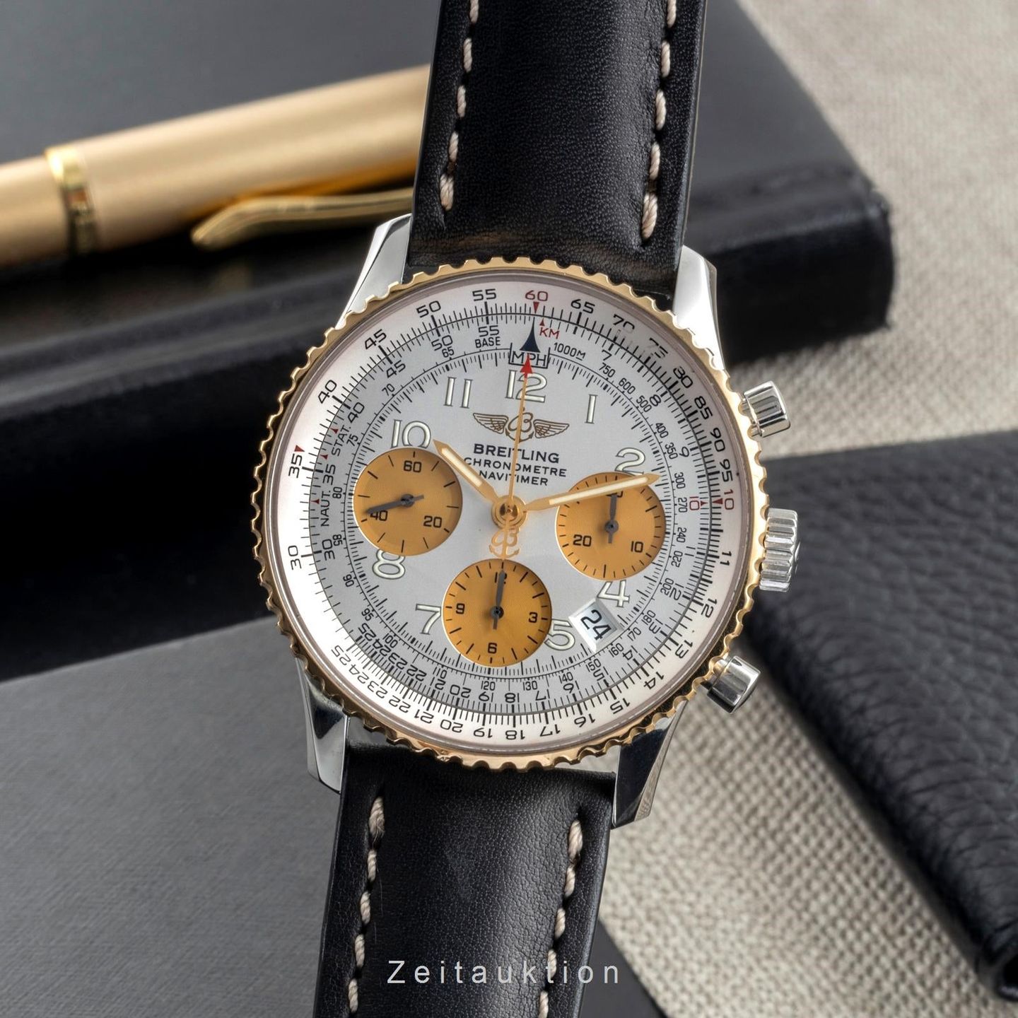 Breitling Navitimer D23322 - (1/8)