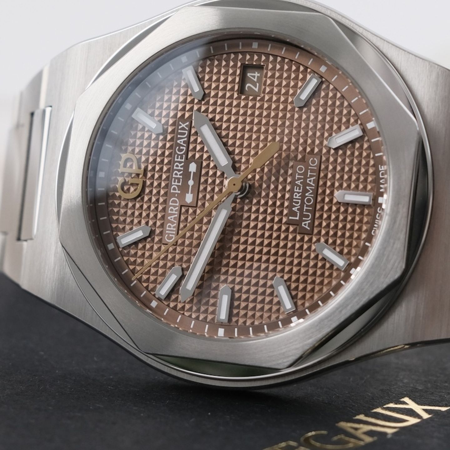 Girard-Perregaux Laureato 81005-11-3154-1CM - (4/8)