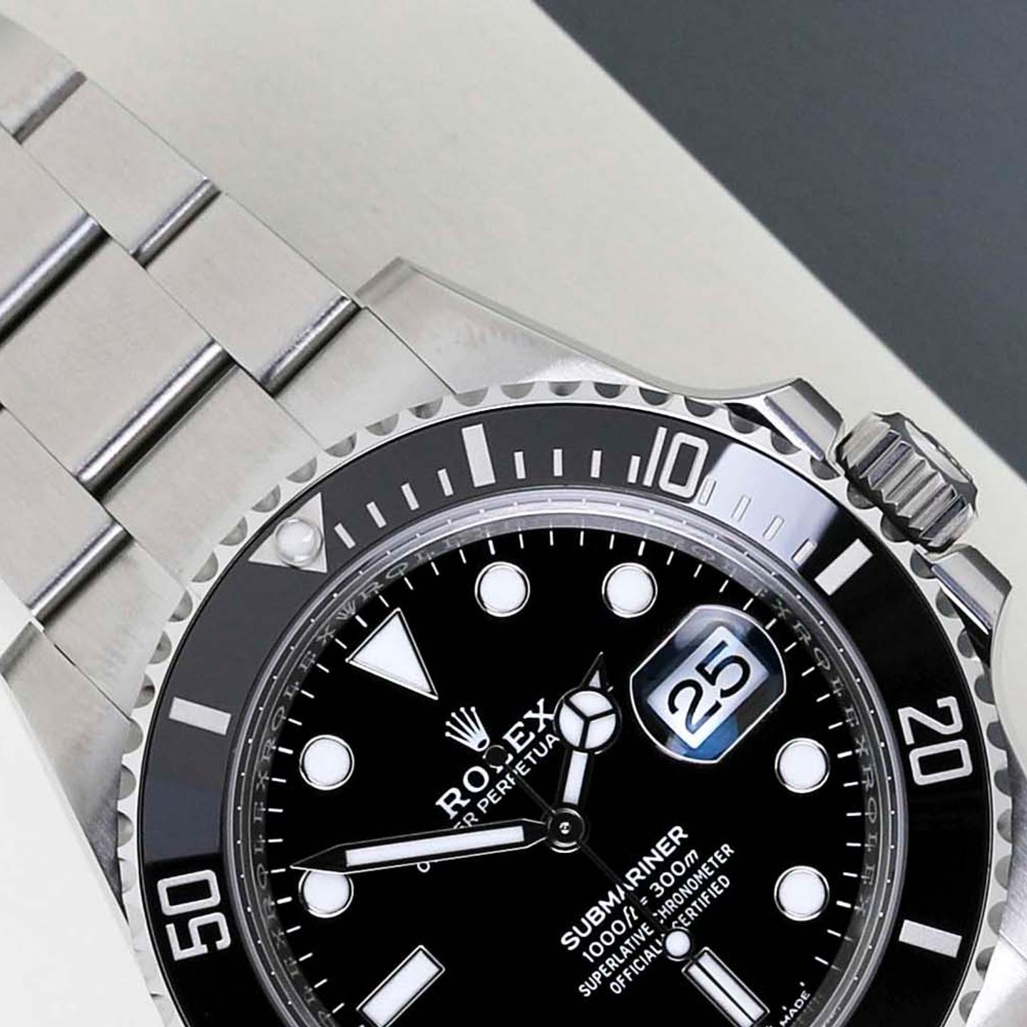 Rolex Submariner Date 126610LN (2024) - Black dial 41 mm Steel case (3/8)