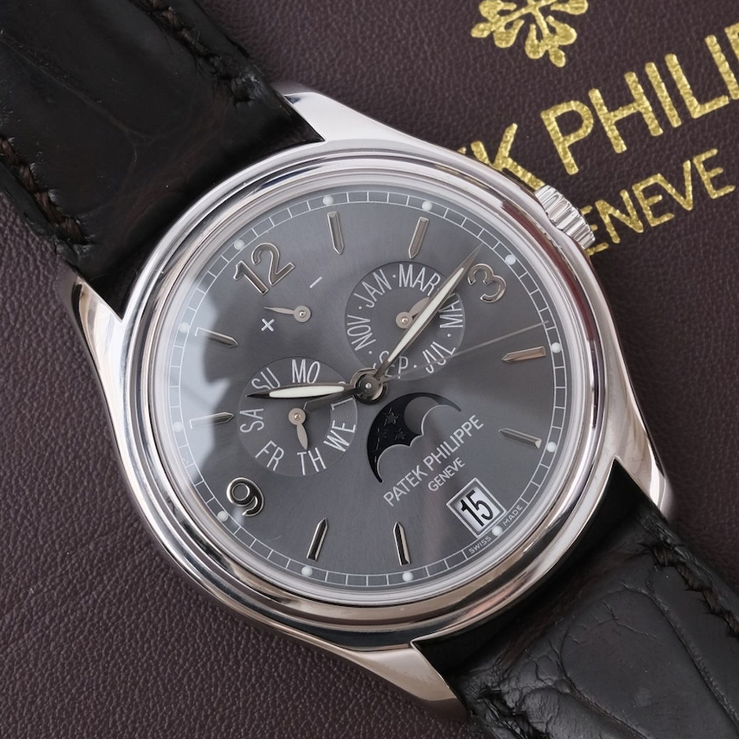 Patek Philippe Annual Calendar 5146G-010 - (5/8)