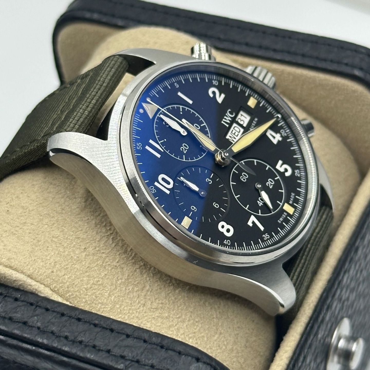 IWC Pilot Spitfire Chronograph IW387901 (2024) - Zwart wijzerplaat 41mm Staal (7/8)