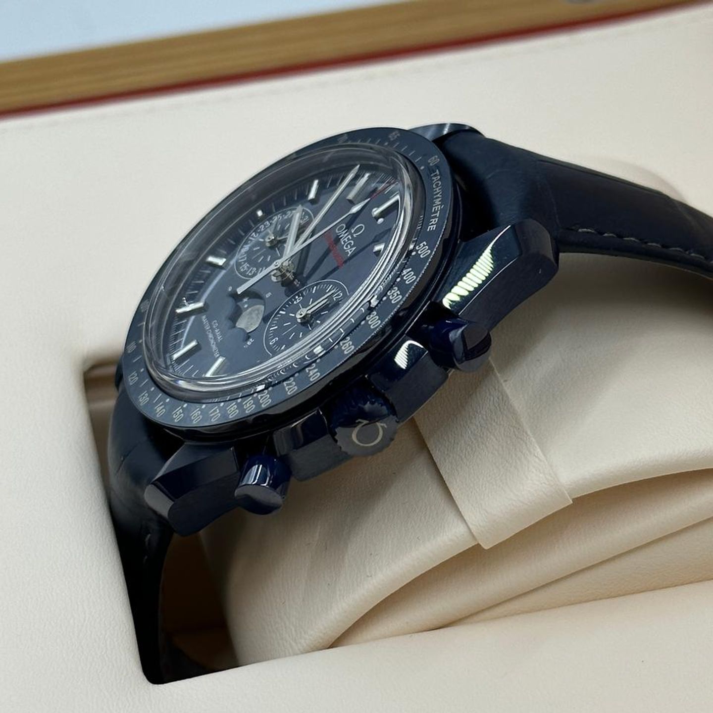 Omega Speedmaster 304.93.44.52.03.001 - (6/10)