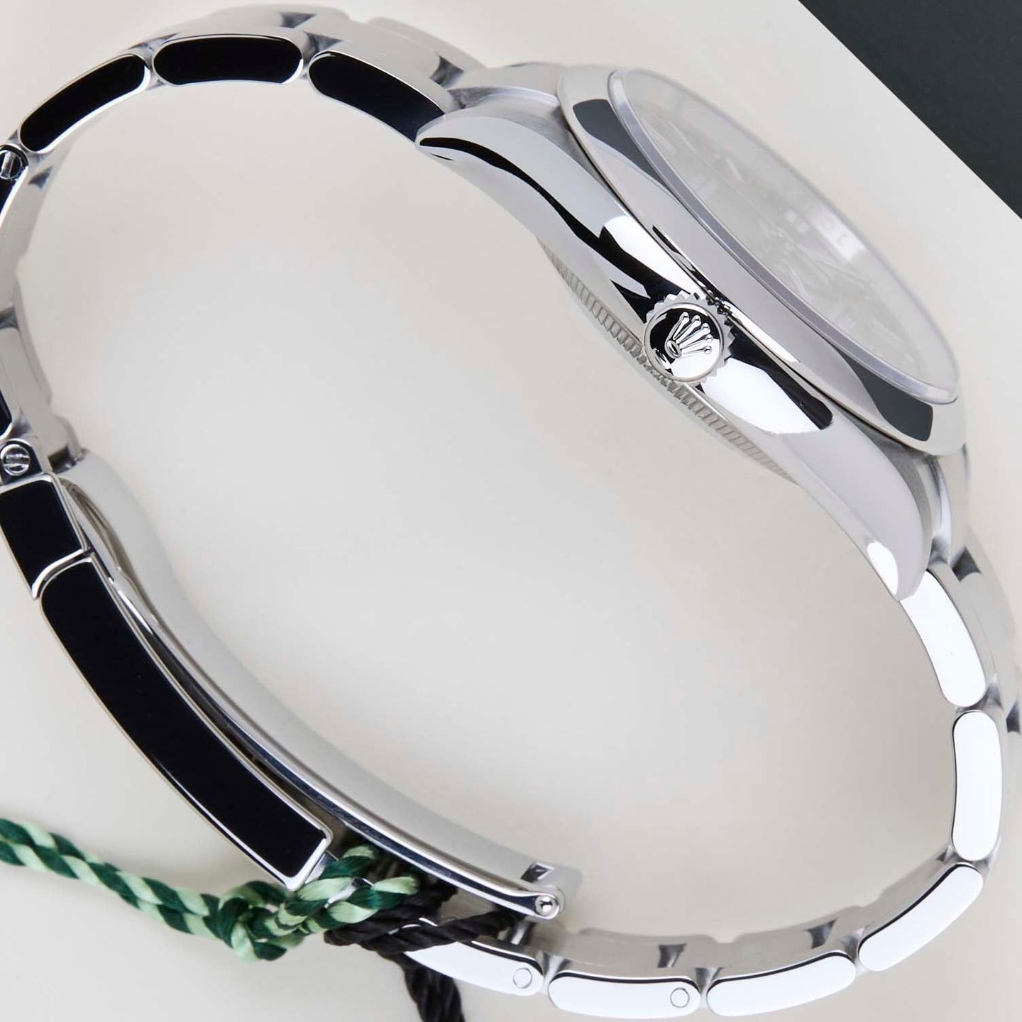 Rolex Oyster Perpetual 36 126000 - (7/8)