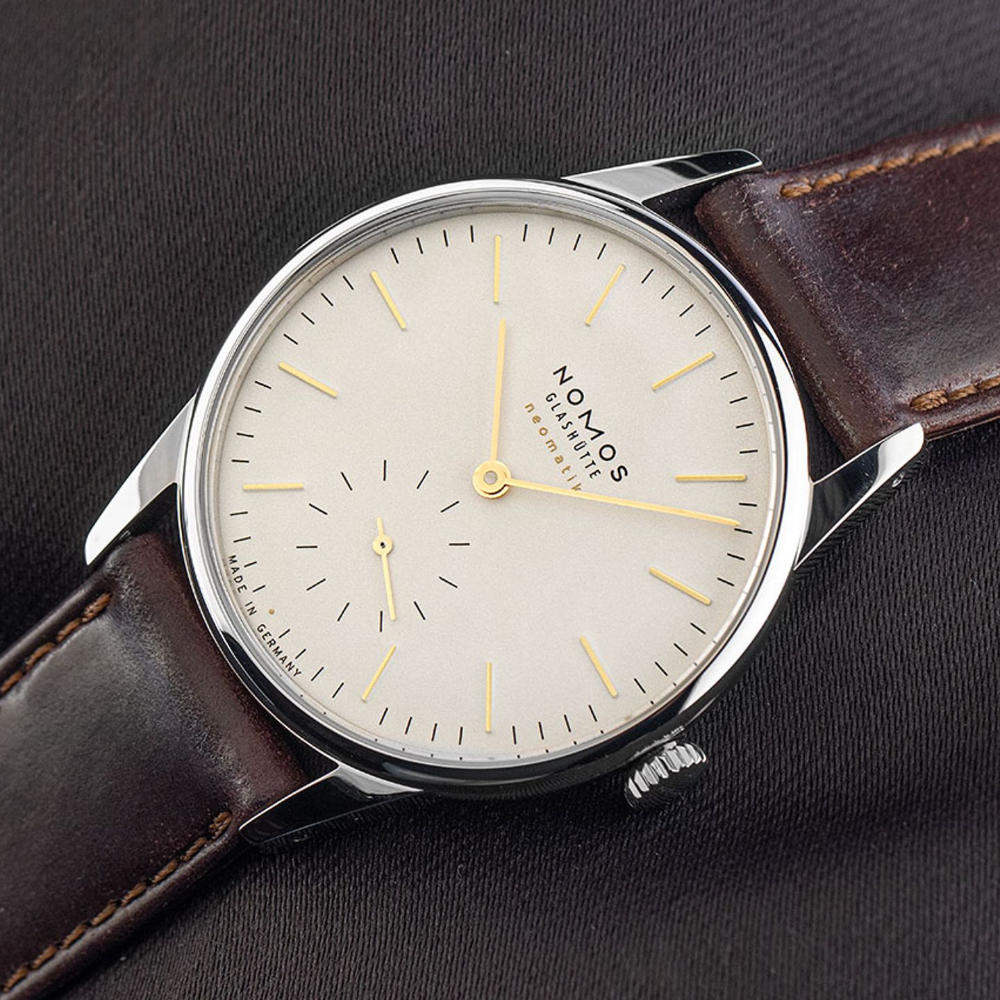 NOMOS Orion 397 (2025) - White dial 36 mm Steel case (3/7)