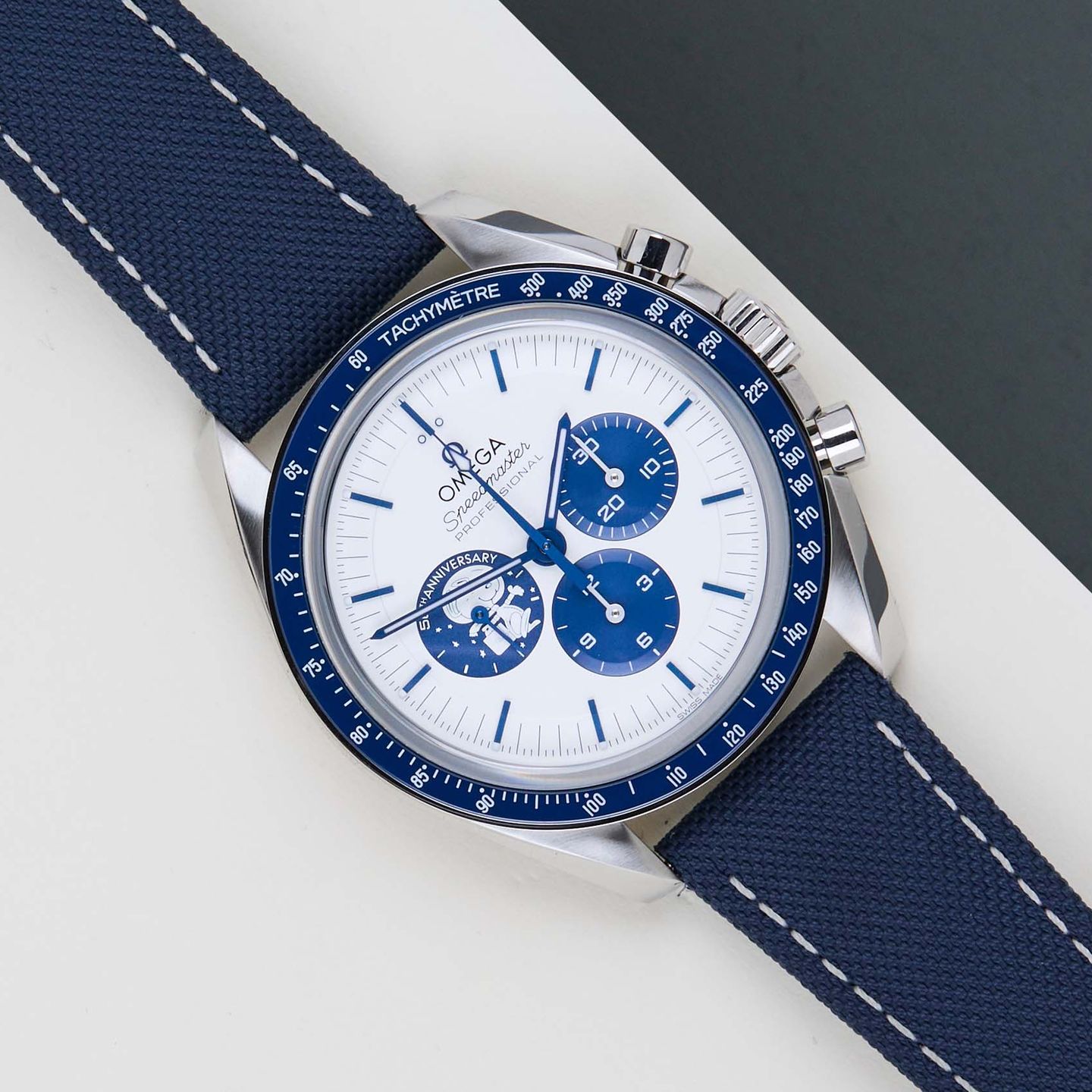 Omega Speedmaster Professional Moonwatch 310.32.42.50.02.001 (2025) - Silver dial 42 mm Steel case (1/8)