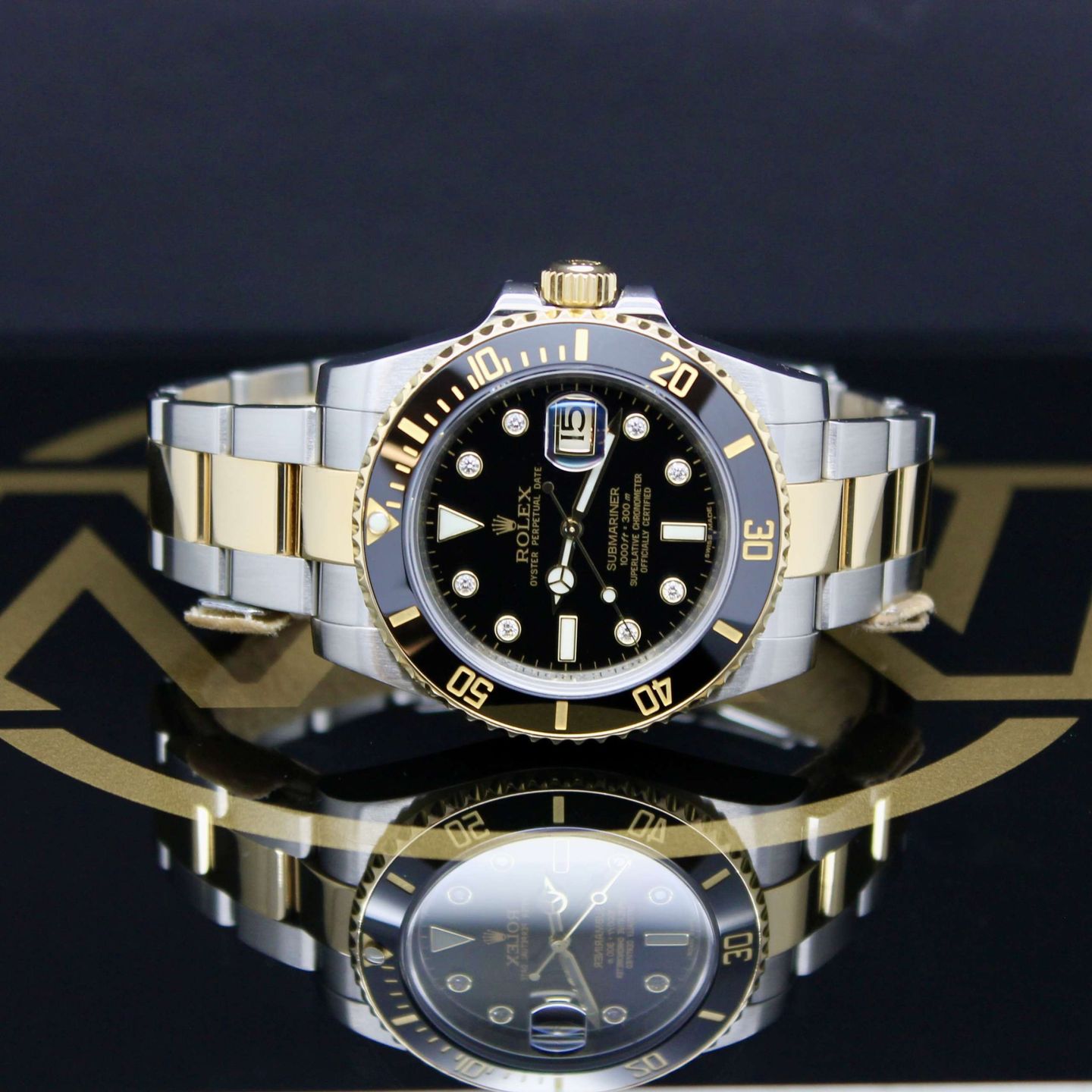 Rolex Submariner Date 116613LN (2012) - Black dial 40 mm Gold/Steel case (4/7)