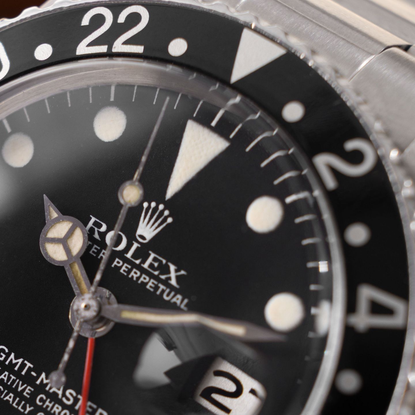 Rolex GMT-Master 1675 (1972) - Black dial 40 mm Steel case (2/8)