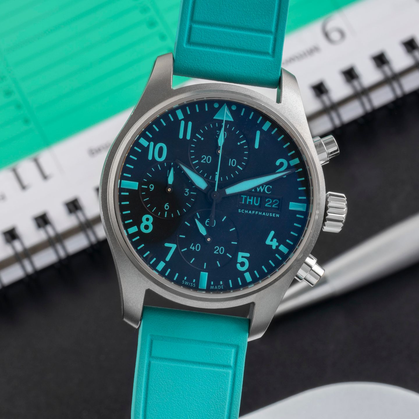 IWC Pilot Chronograph IW388108 (Unknown (random serial)) - Black dial 41 mm Titanium case (3/8)