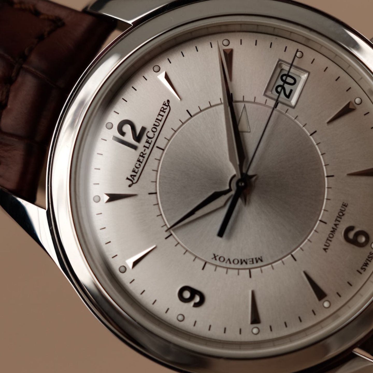 Jaeger-LeCoultre Master Memovox Q1418430 (2014) - Zilver wijzerplaat 40mm Staal (3/8)