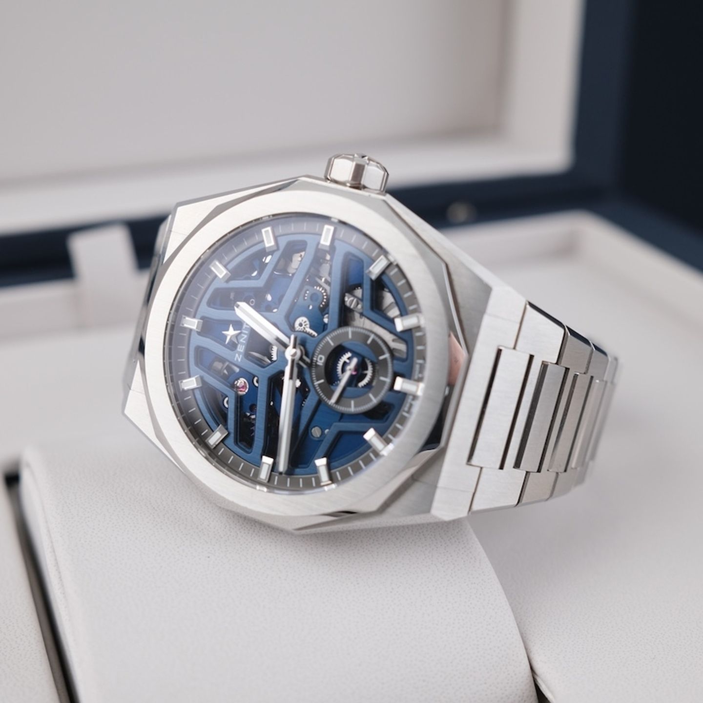 Zenith Defy Skyline 03.9300.3620/79.I001 (2024) - Transparant wijzerplaat 41mm Staal (4/8)